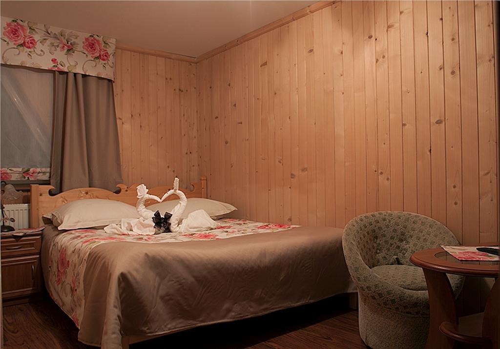 Bed and Breakfast Bukowianski Dworek Буковина-Татшаньска Номер фото