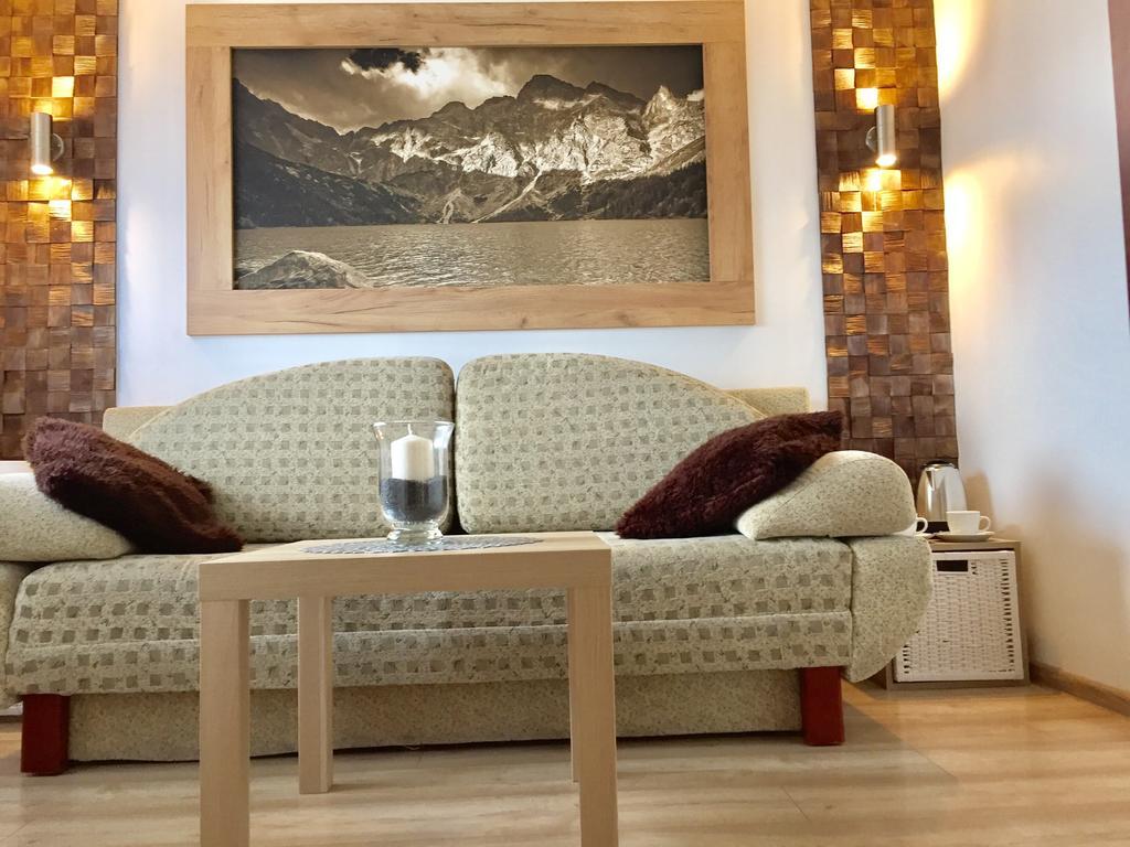 Bed and Breakfast Bukowianski Dworek Буковина-Татшаньска Экстерьер фото