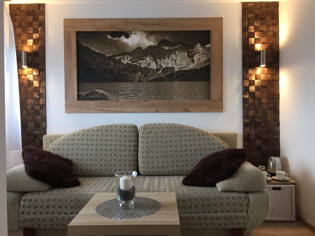 Bed and Breakfast Bukowianski Dworek Буковина-Татшаньска Экстерьер фото